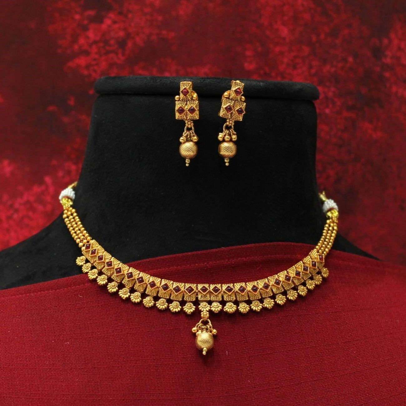 Matt Necklace Set