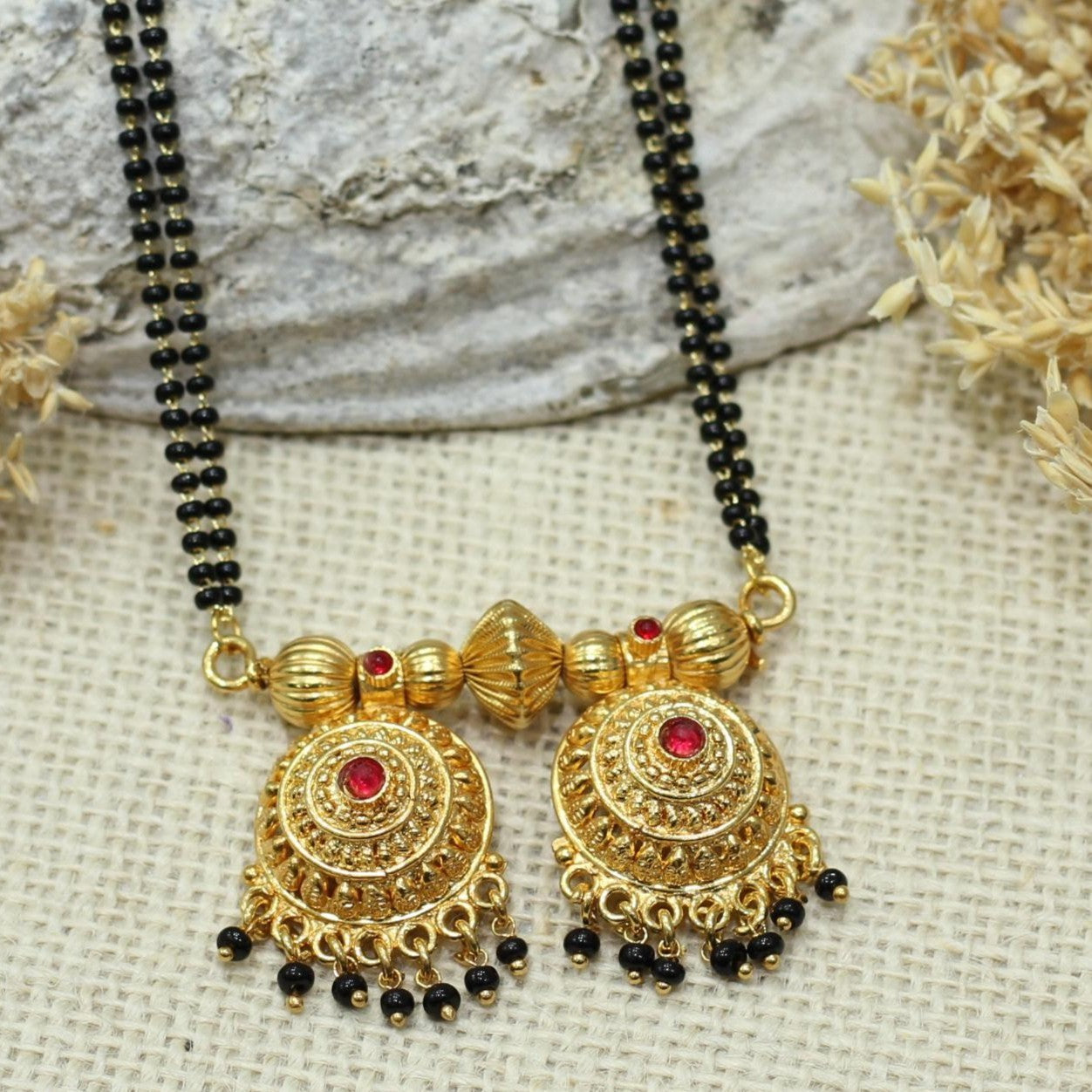 WATI MANGALSUTRA