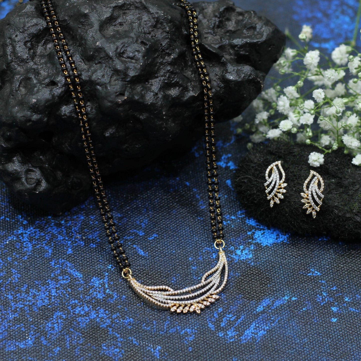 AD MANGALSUTRA SET