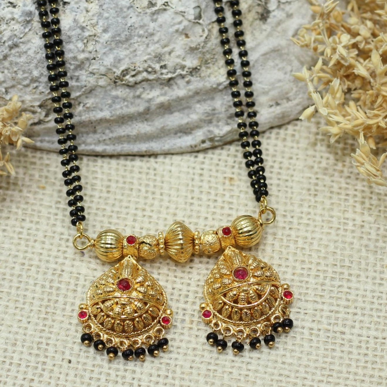 WATI MANGALSUTRA
