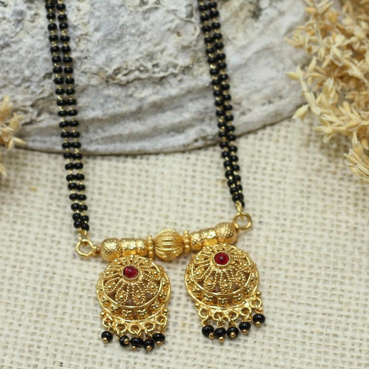 WATI MANGALSUTRA