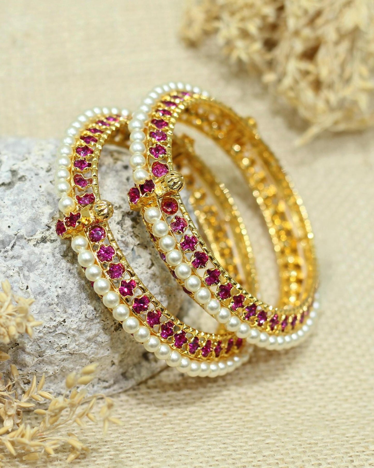 MOTI BANGLE