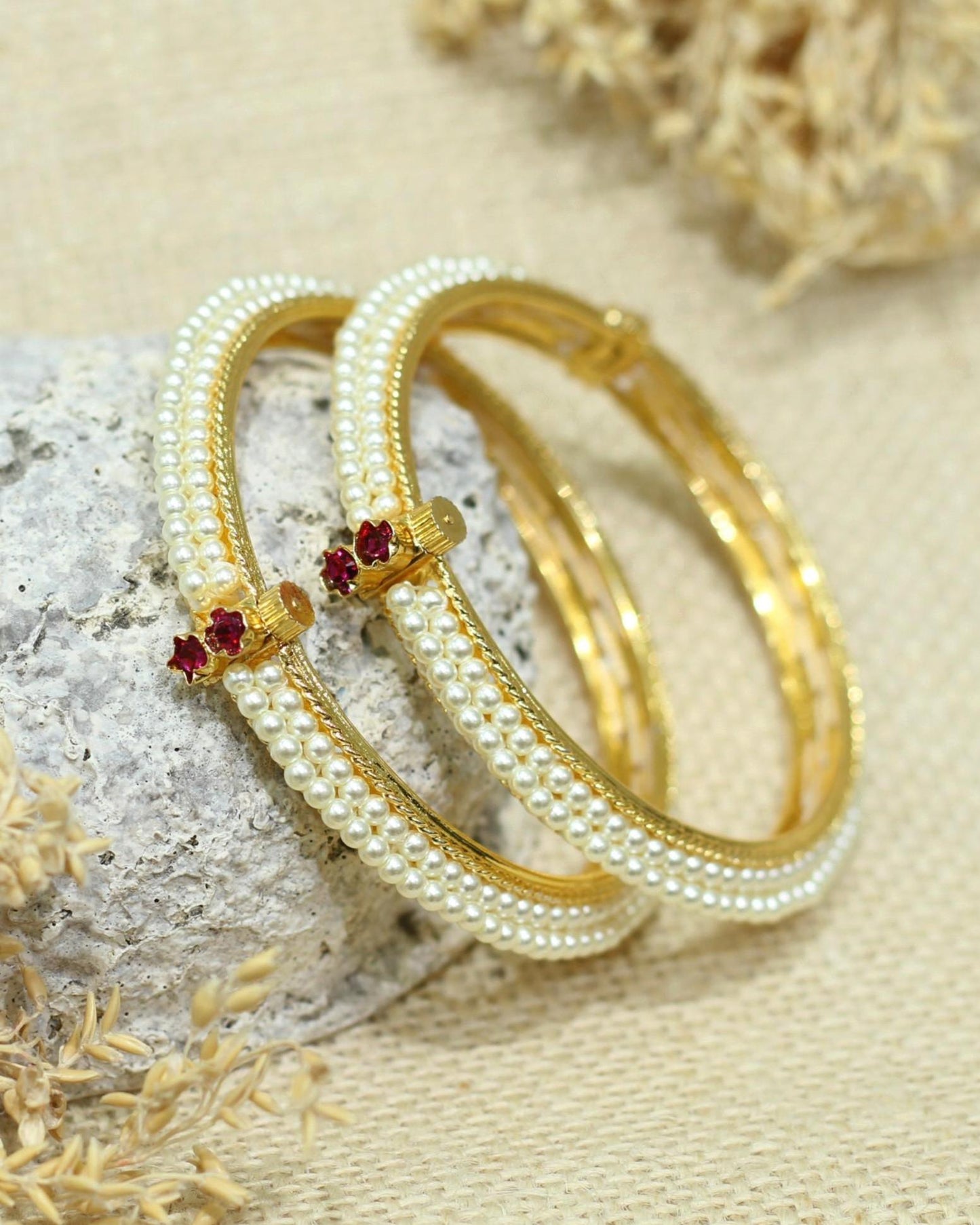 MOTI BANGLE