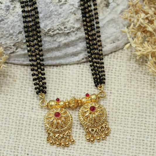 WATI MANGALSUTRA WITH 4 LAYER MALA
