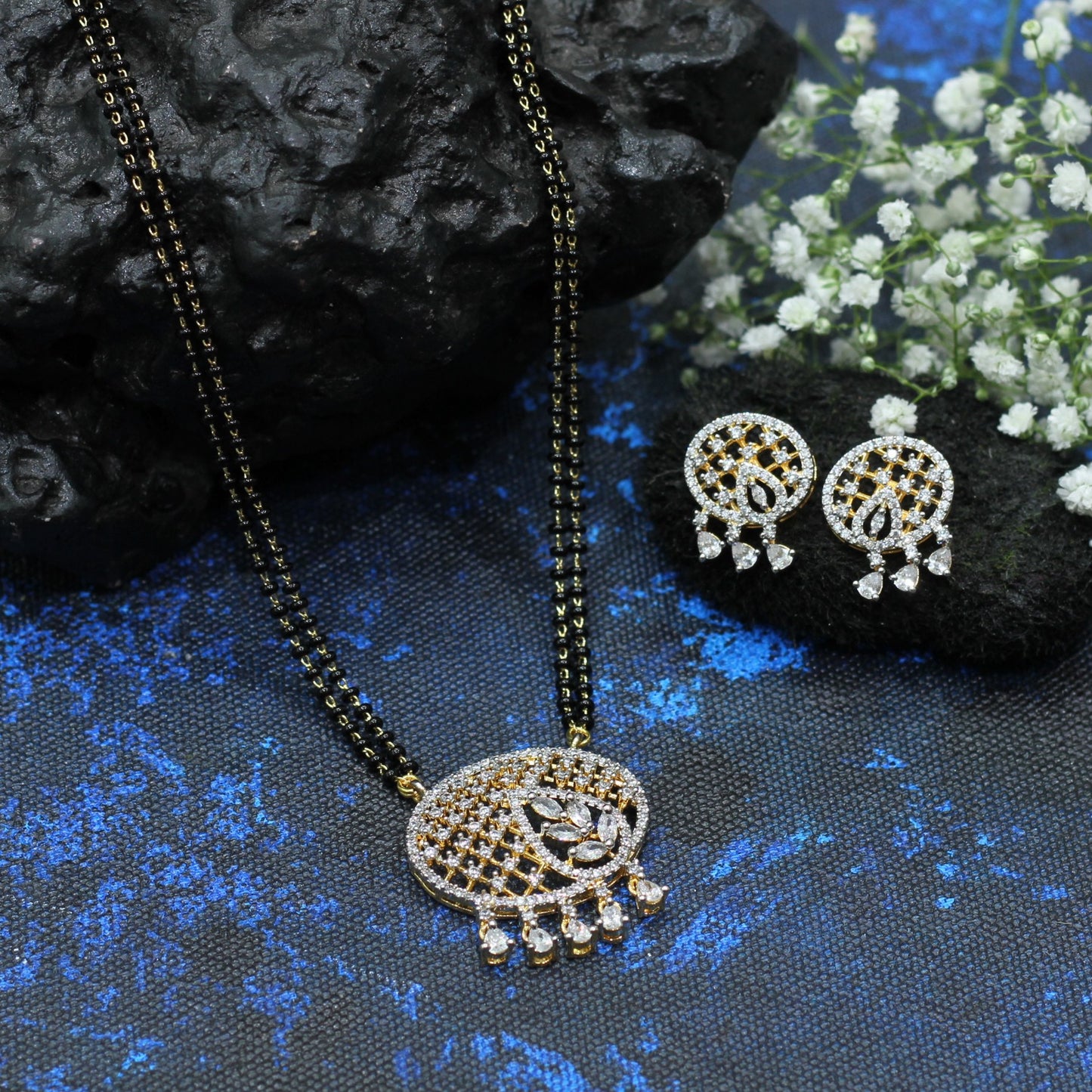 AD MANGALSUTRA SET