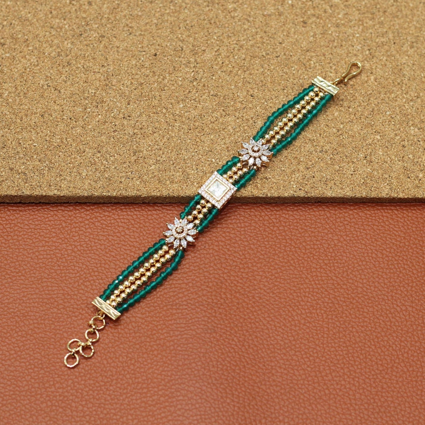 BRACELET