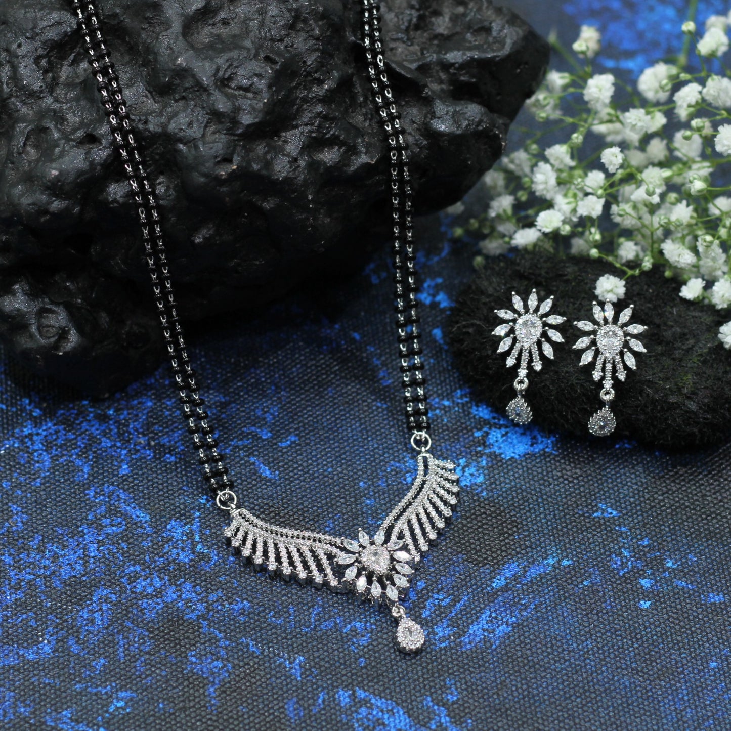 AD MANGALSUTRA SET