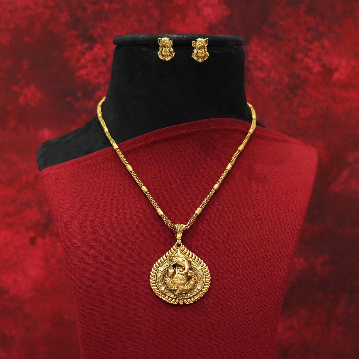 MATT CHAIN PENDENT NECKLACE SET