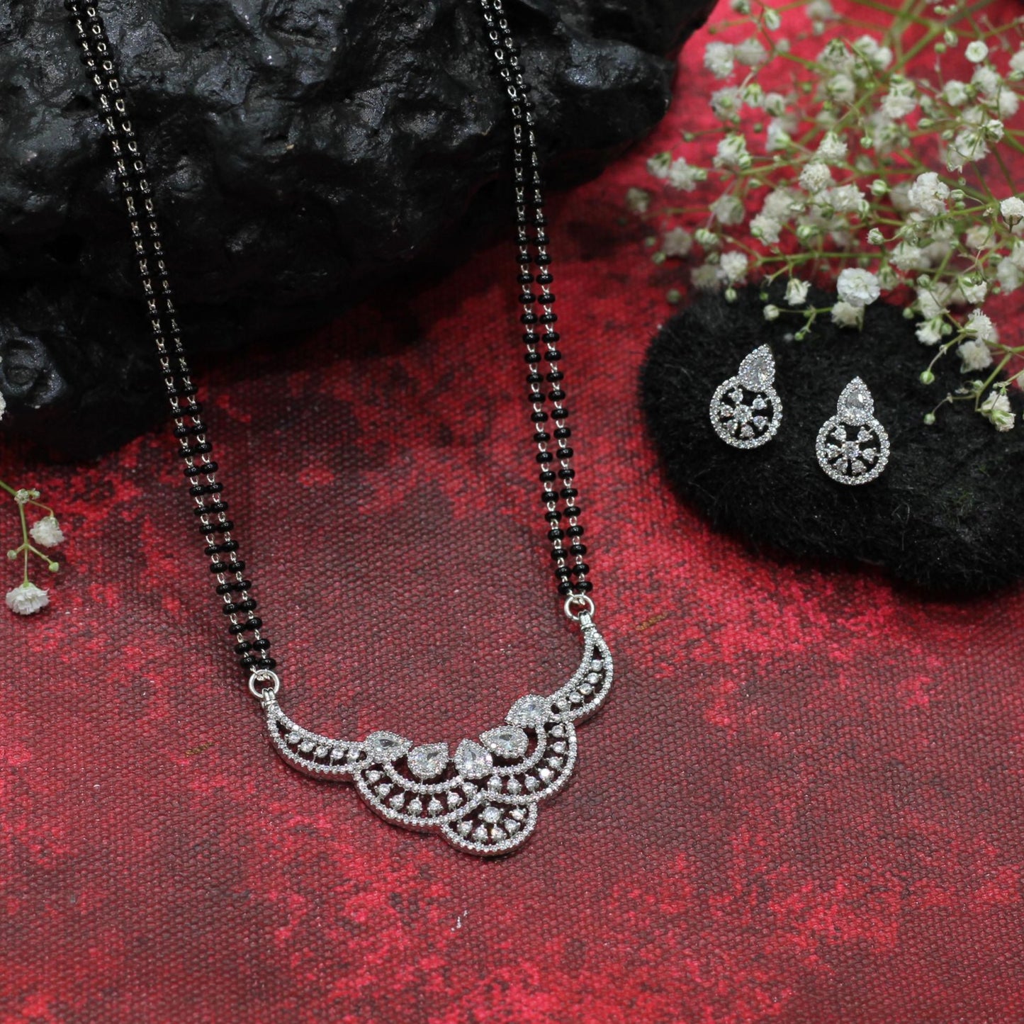 AD MANGALSUTRA SET