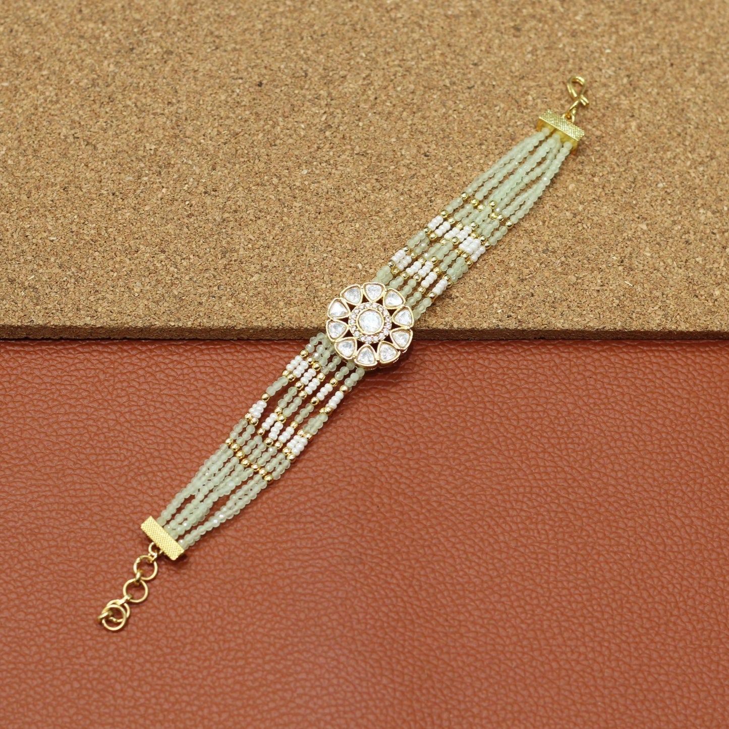 BRACELET