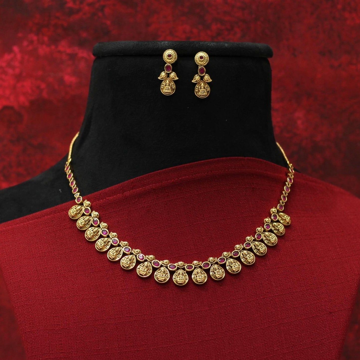 MATT NECKLACE SET