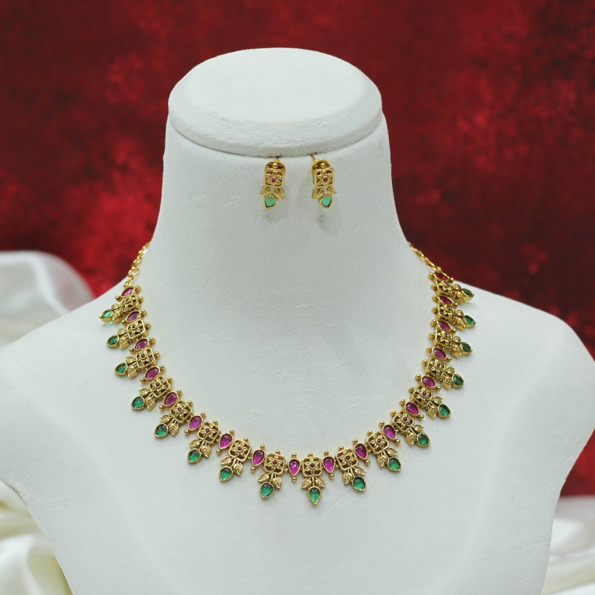 RAJWADI MATT NECKLACE SET