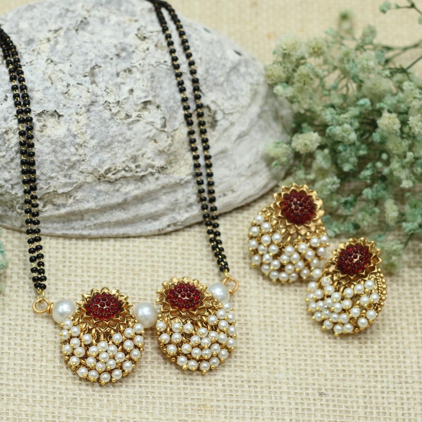 MATT GAJARA WATI MANGALSUTRA