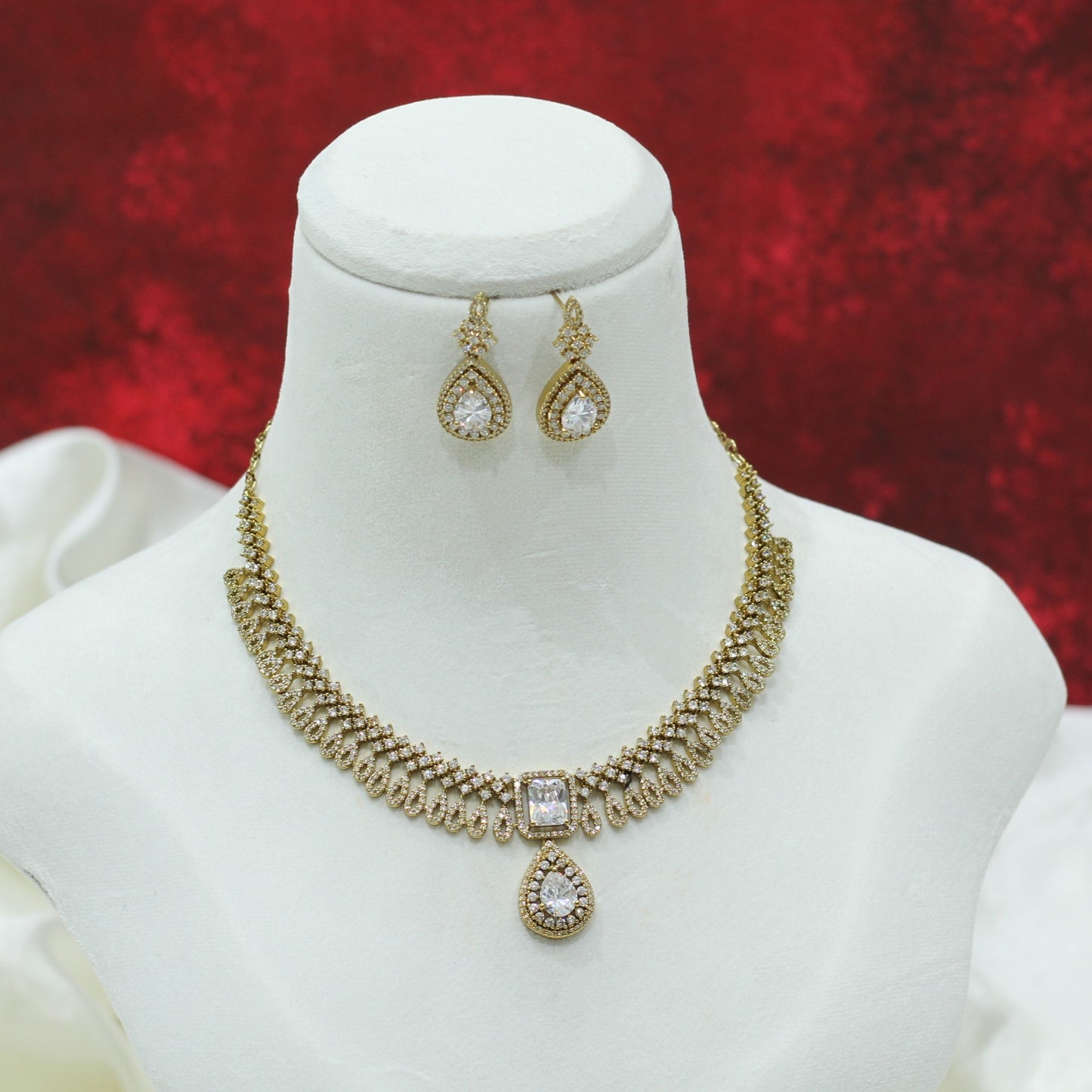 ANTIQUE VICTORIEN NECKLACE SET