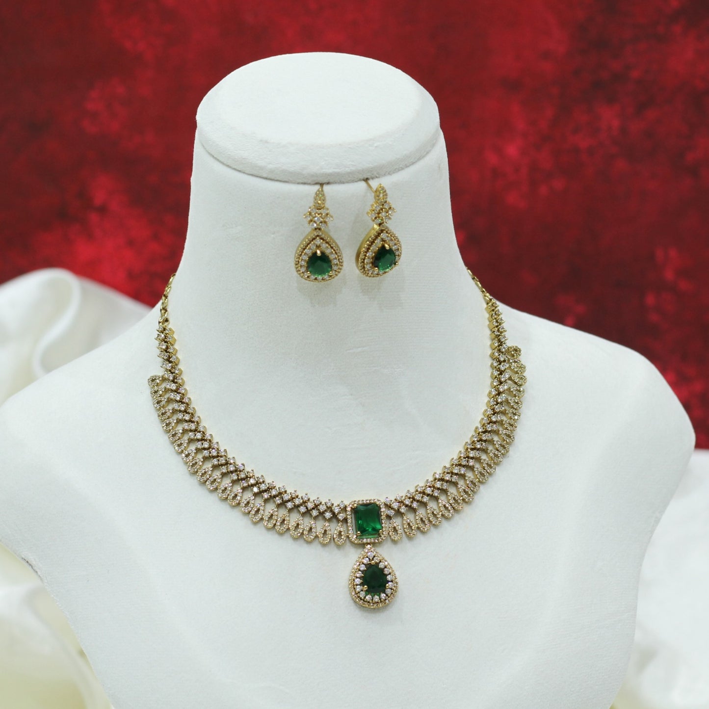 ANTIQUE VICTORIEN NECKLACE SET
