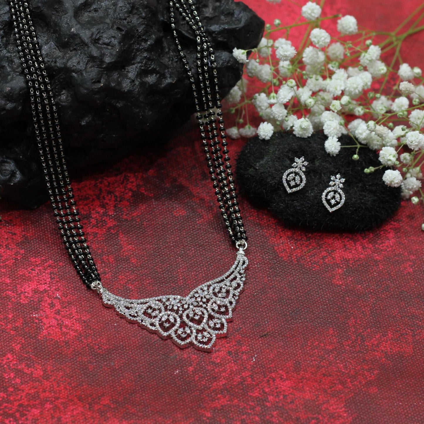 AD MANGALSUTRA SET