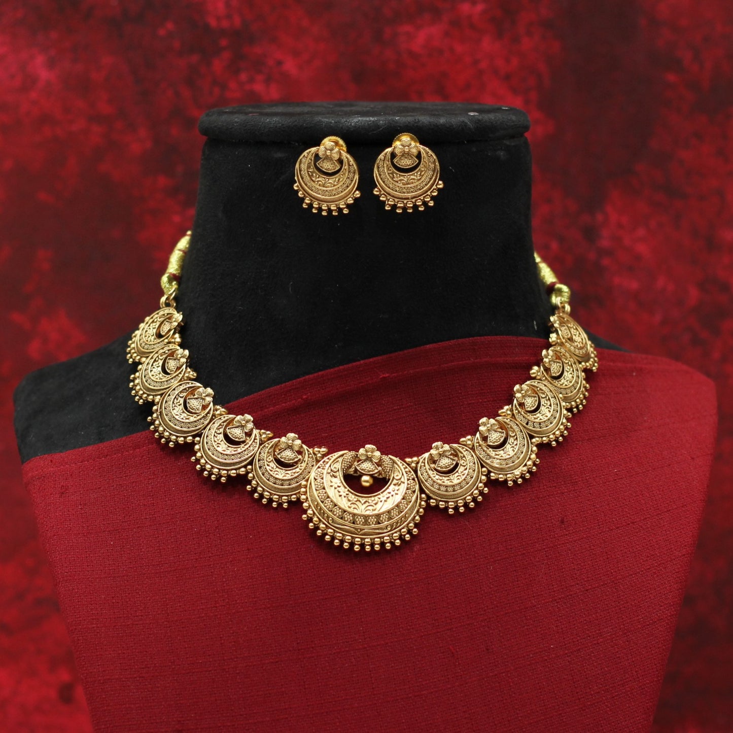 MATT NECKLACE SET