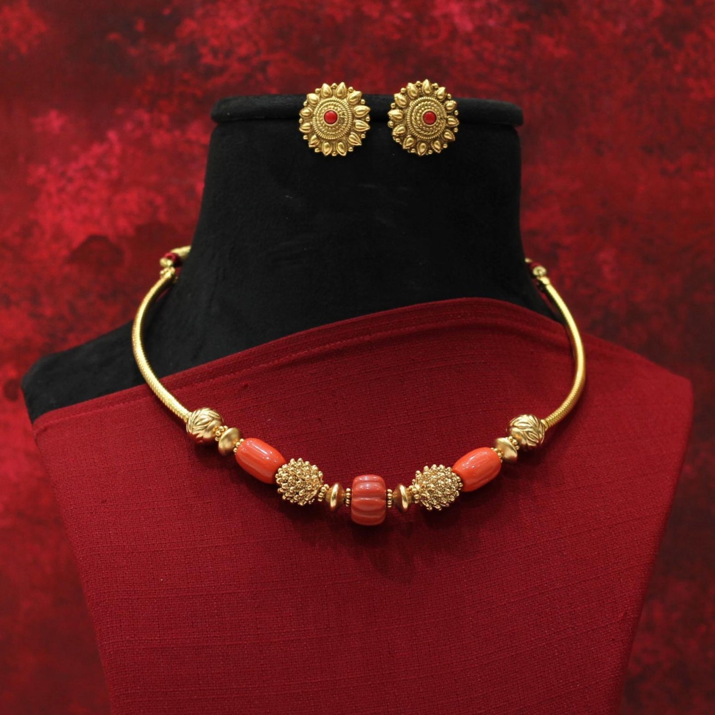 MATT NECKLACE