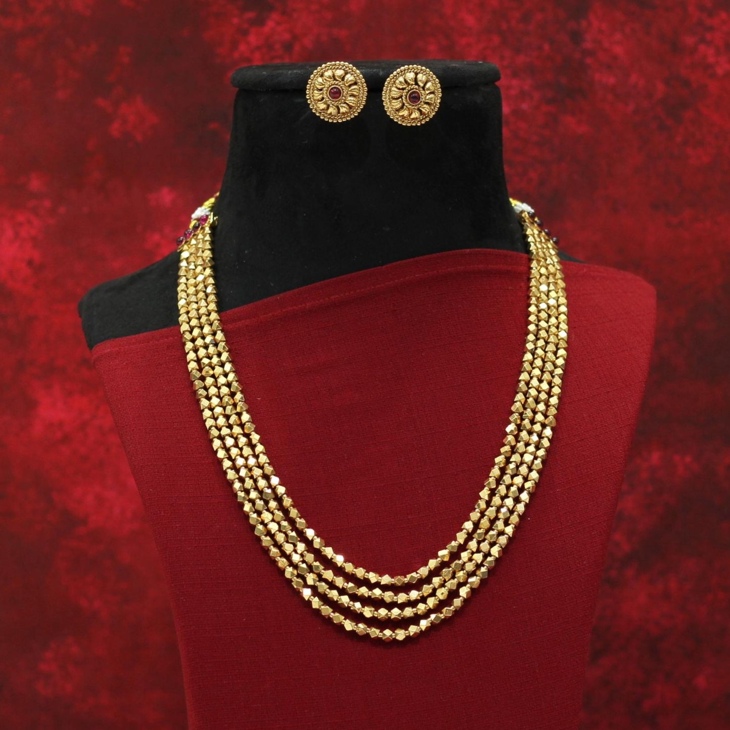 ASHTAPAILU NECKLACE SET