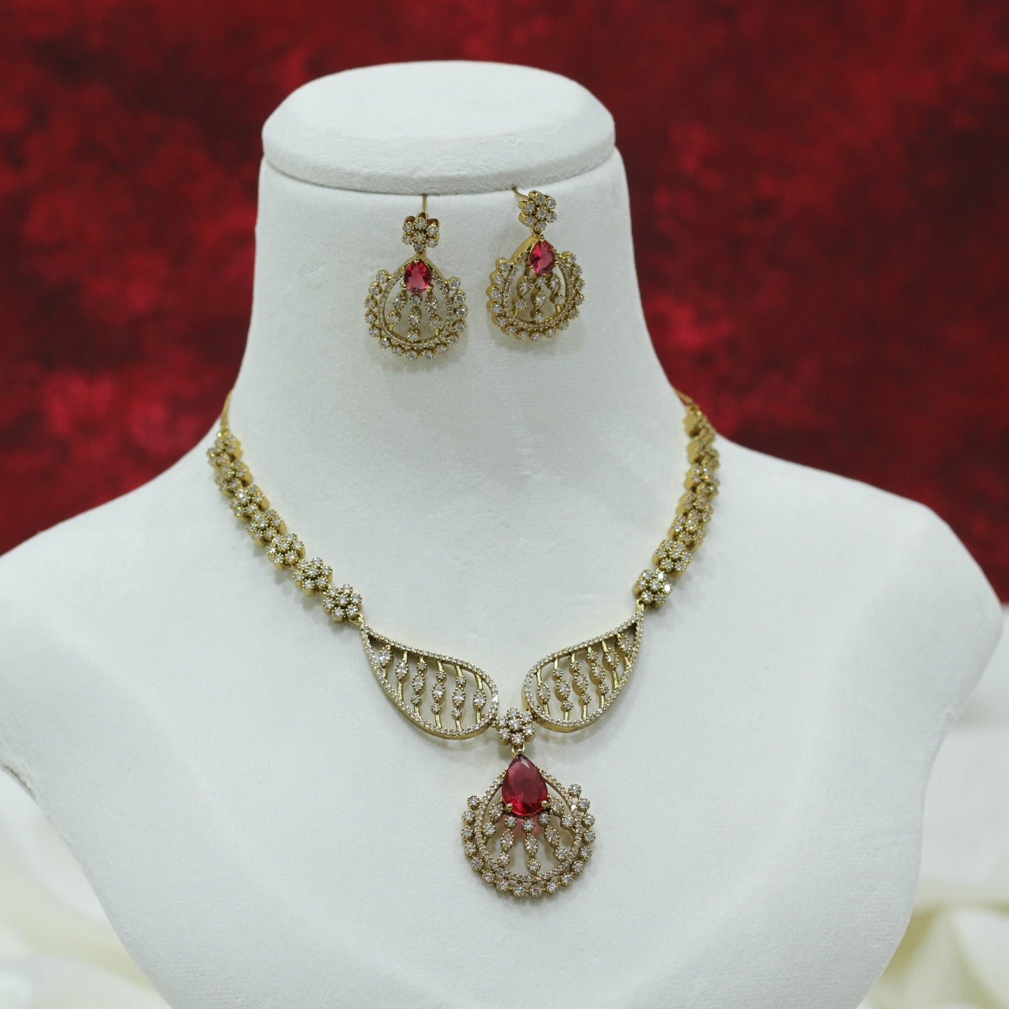 ANTIQUE VICTORIEN NECKLACE SET