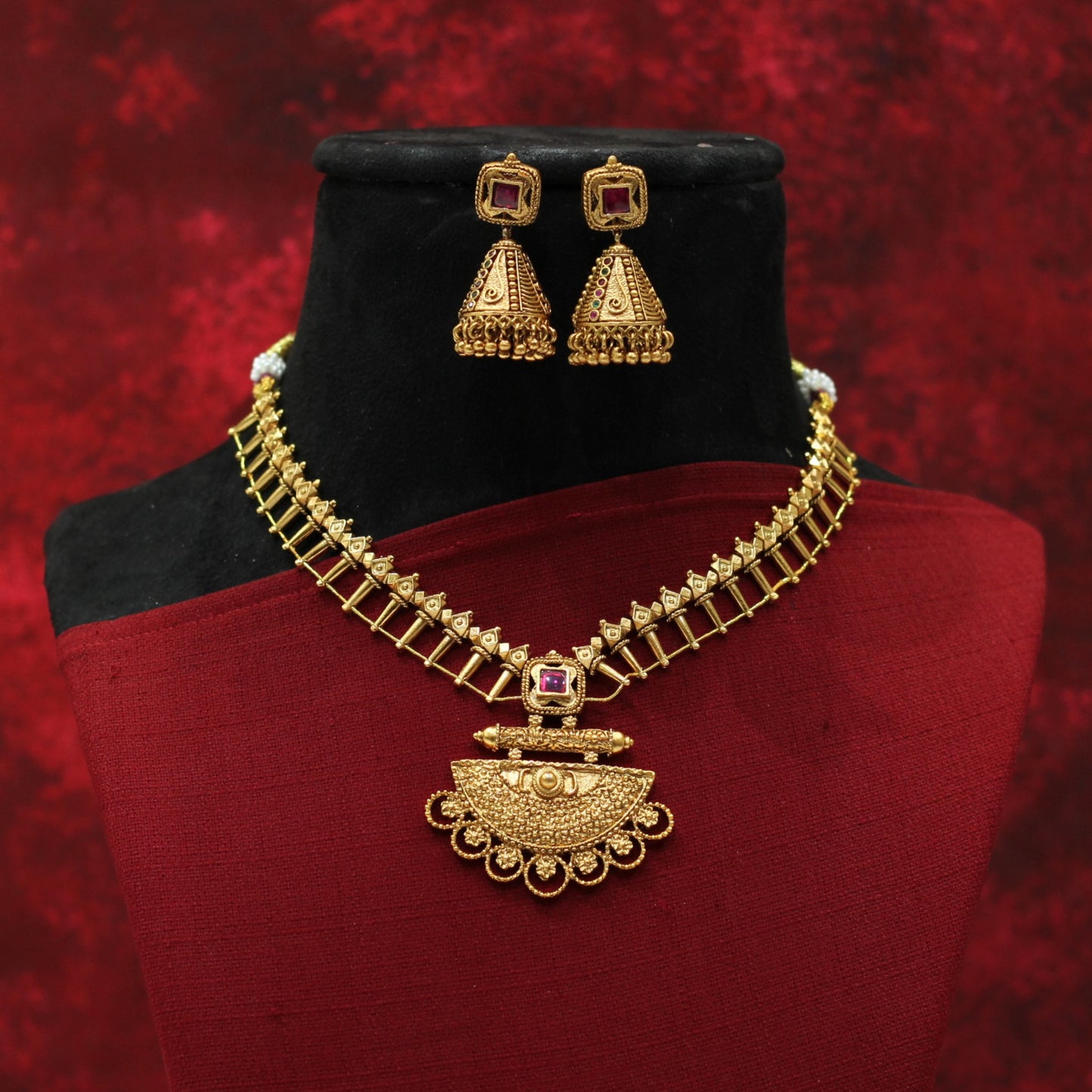 MATT NECKLACE SET