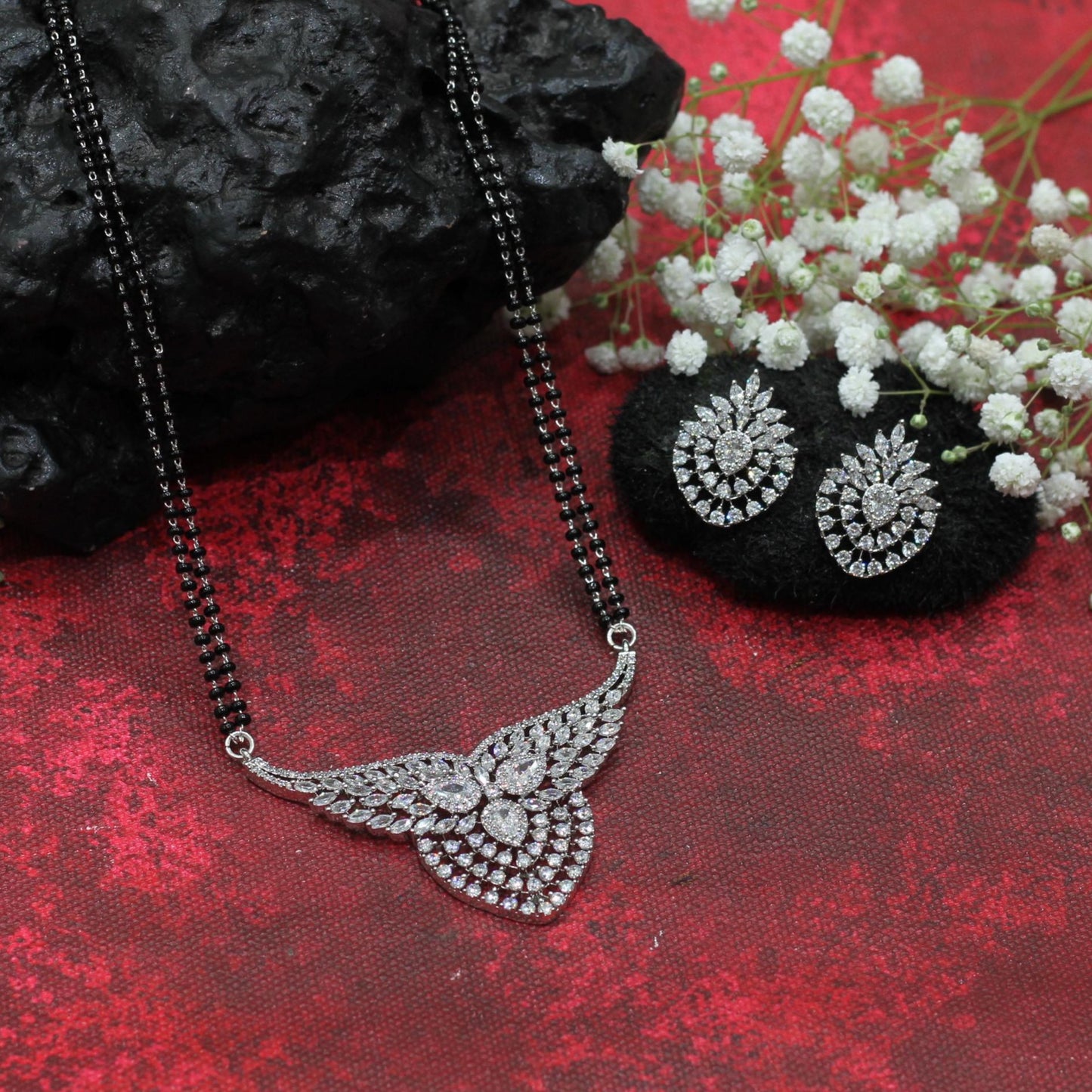 AD MANGALSUTRA SET