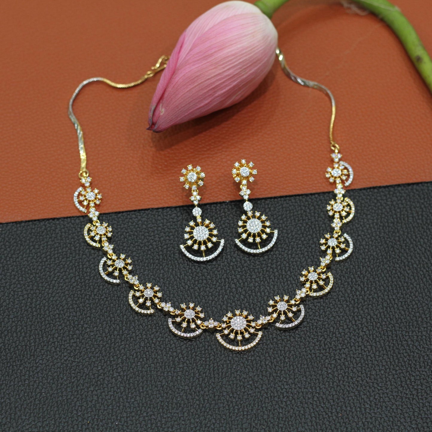 AD NECKLACE SET