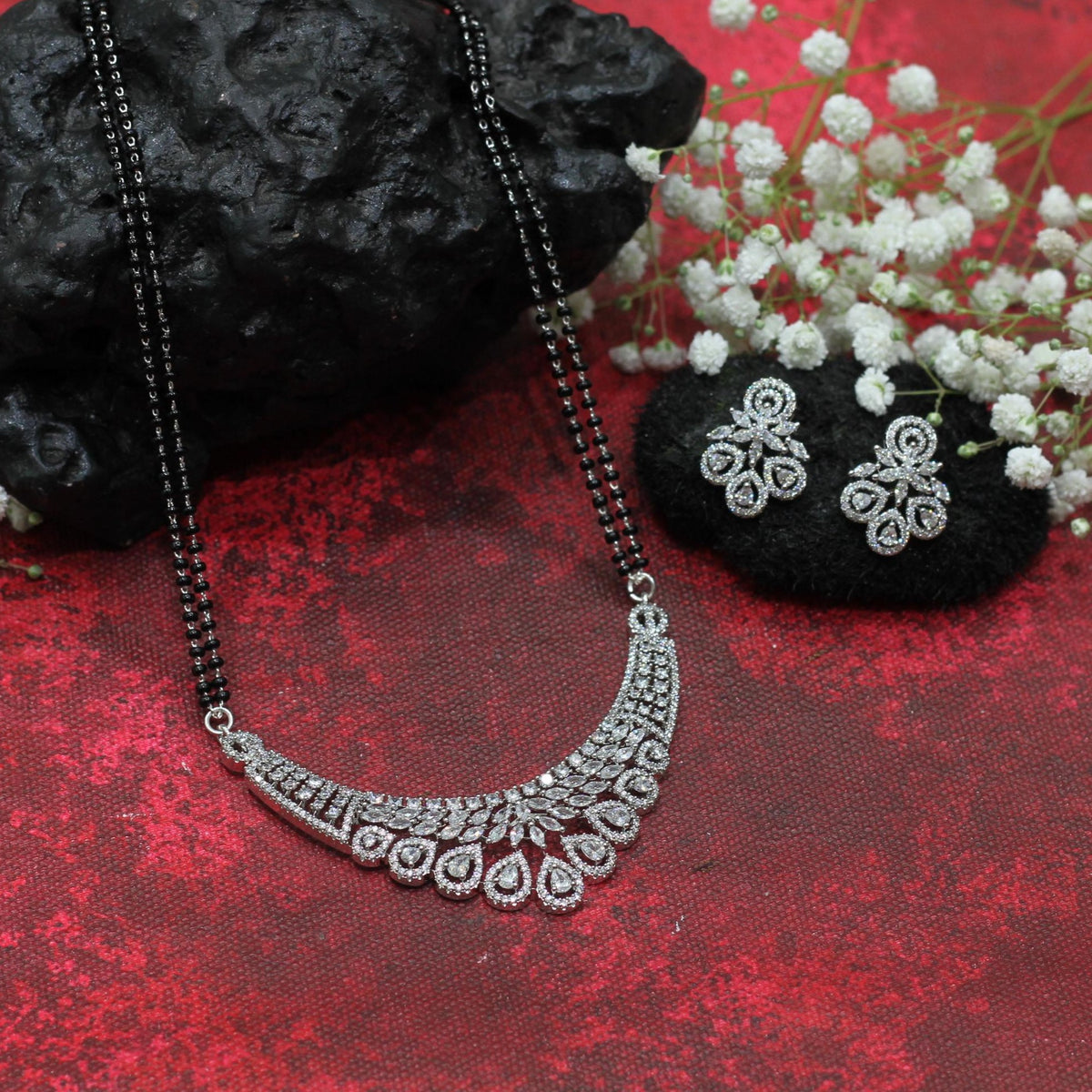 AD MANGALSUTRA SET