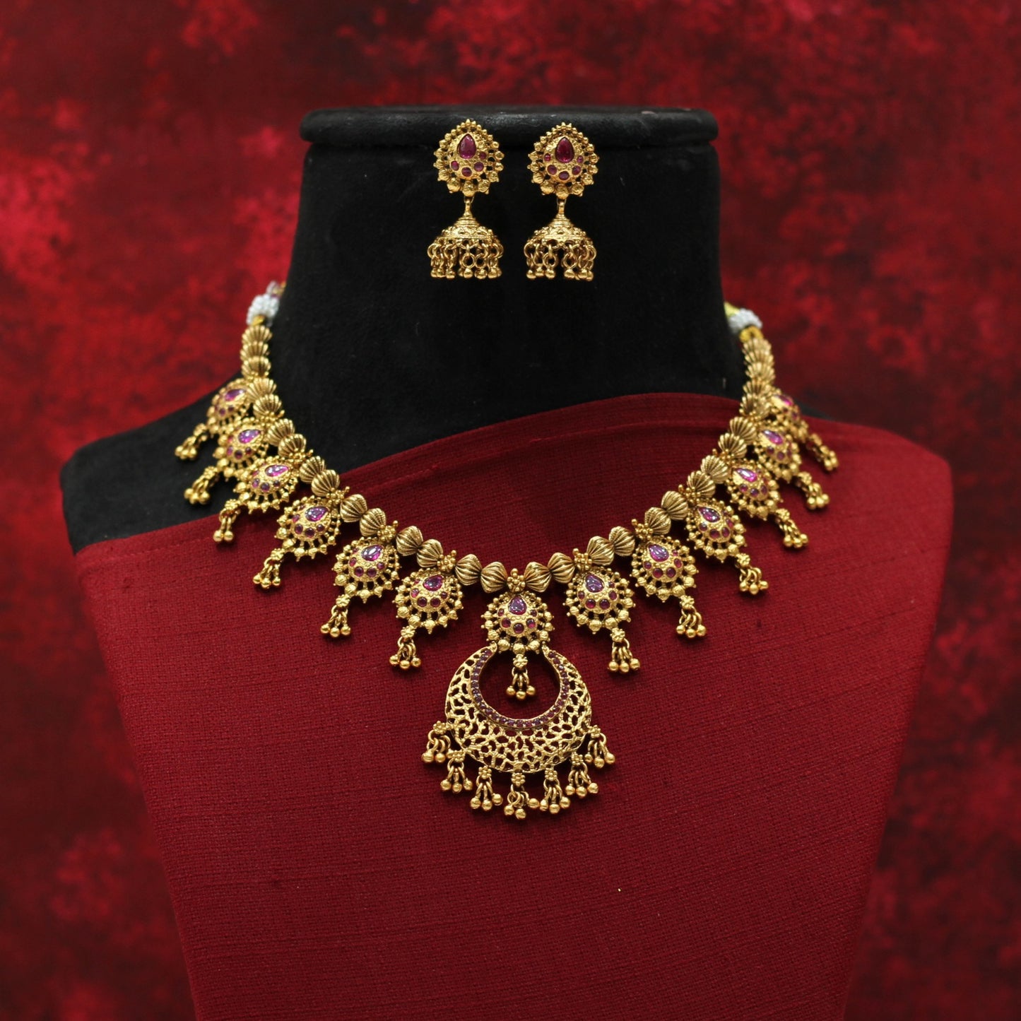 KOLHAPURI SAAZ NECKLACE