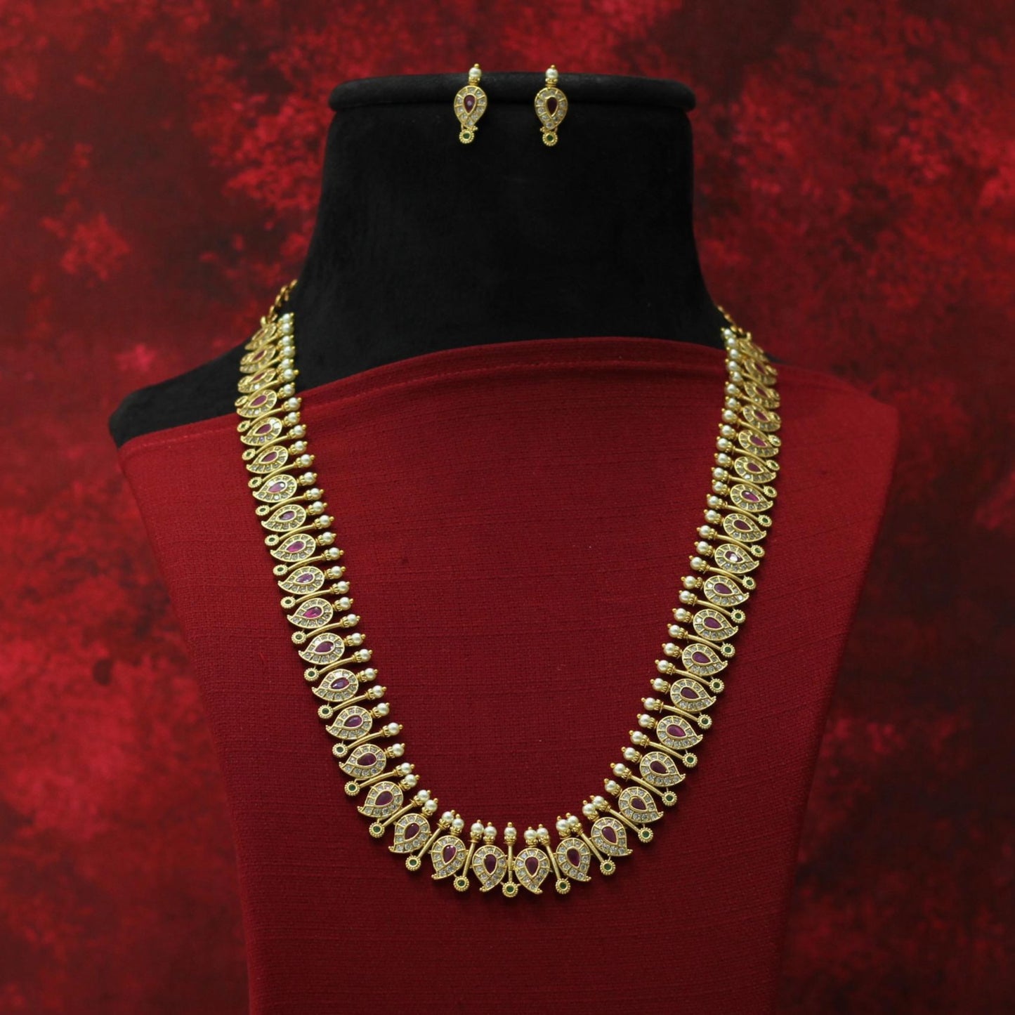 LONG NECKLACE
