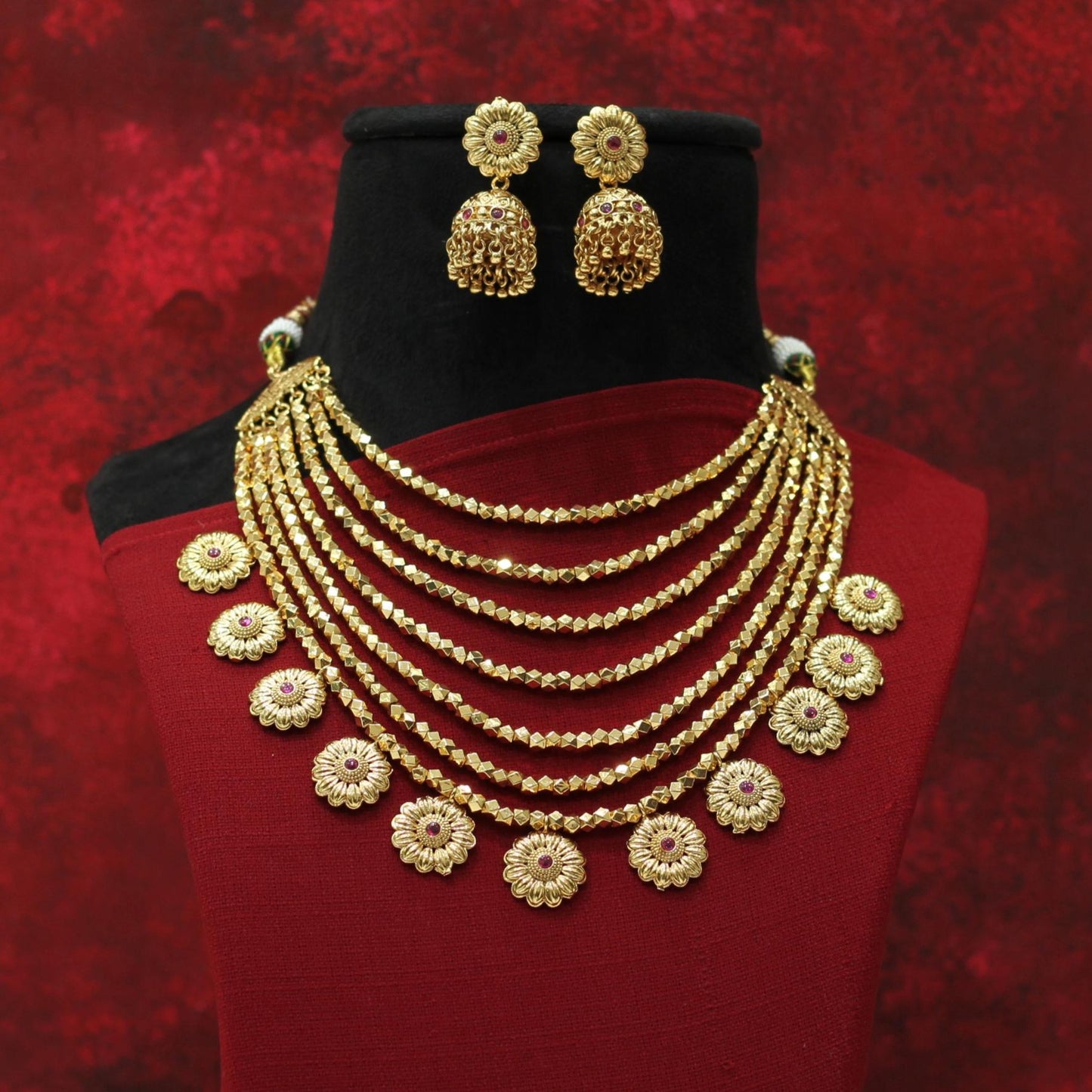 ASHTAPAILU NECKLACE