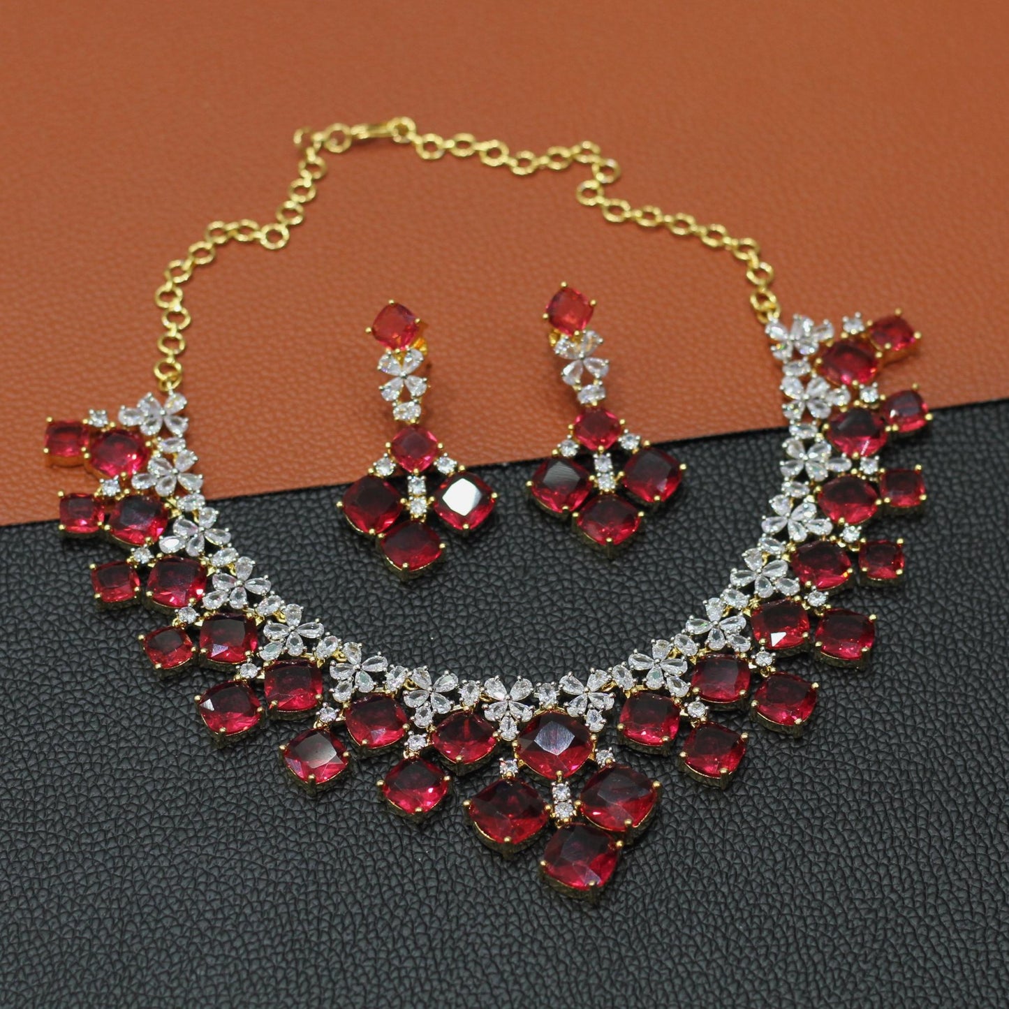 AD NECKLACE SET