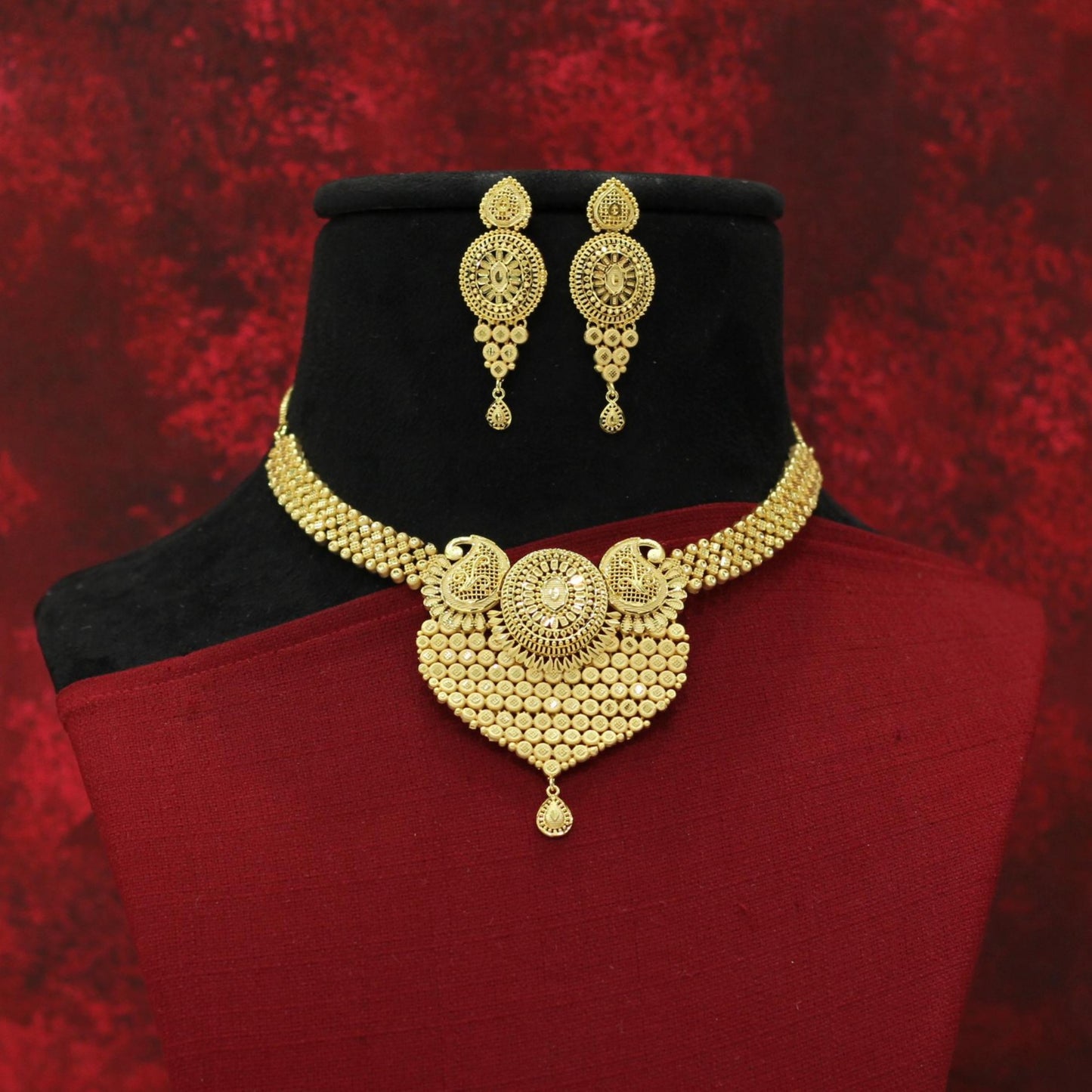 FORMING NECKLACE SET