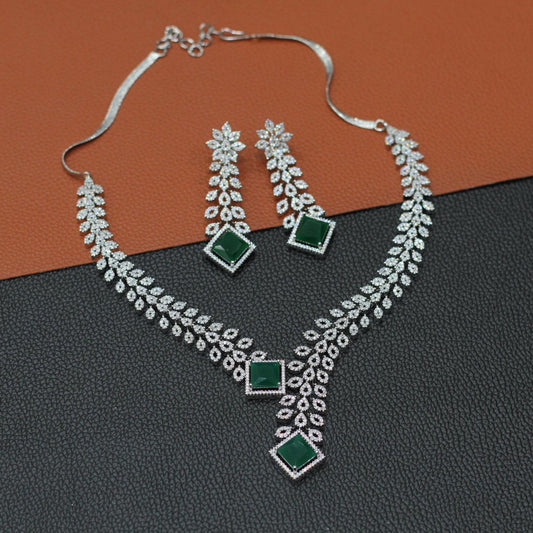 AD NECKLACE SET