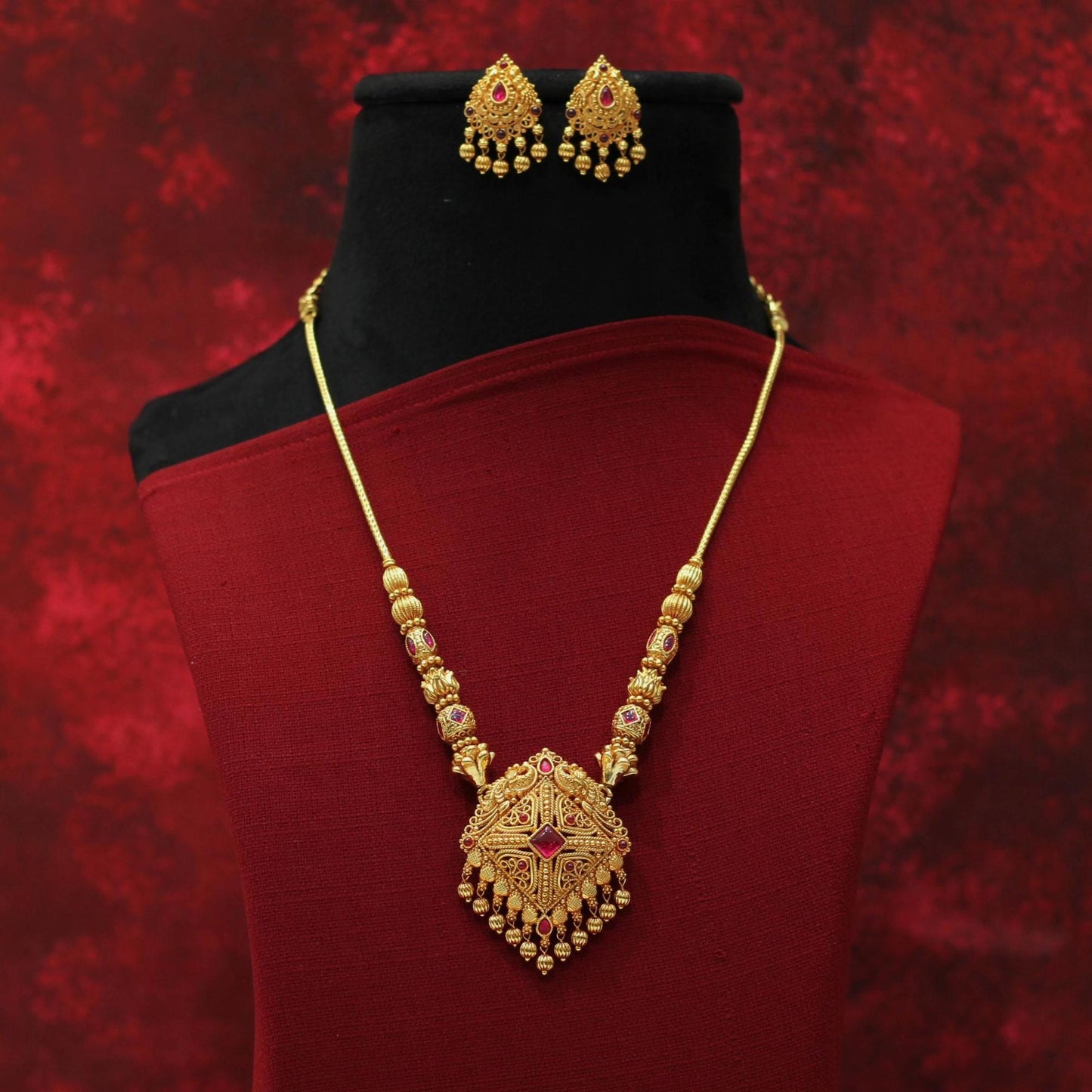 GHERU NECKLACE SET