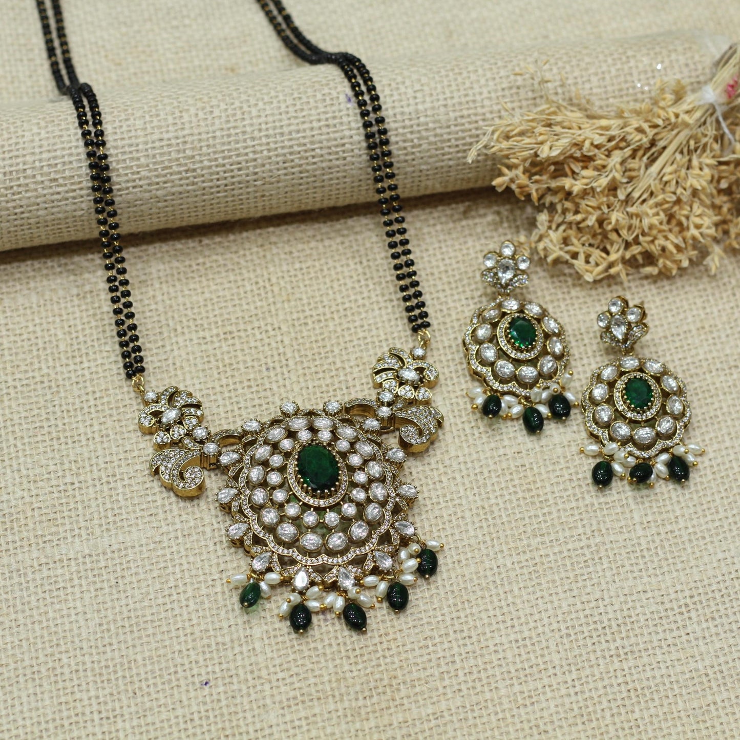 VICTORIEN MANGALSUTRA