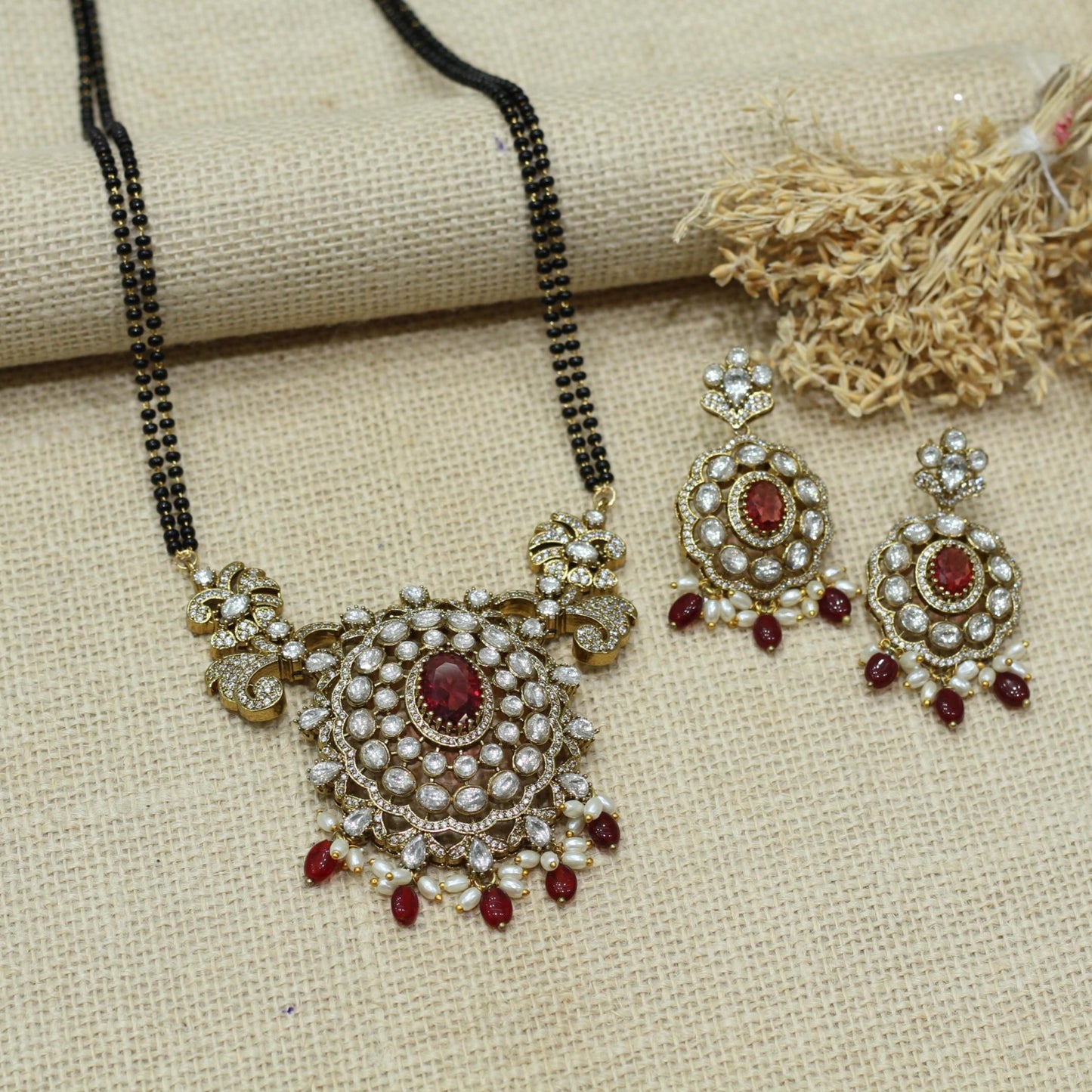 VICTORIEN MANGALSUTRA
