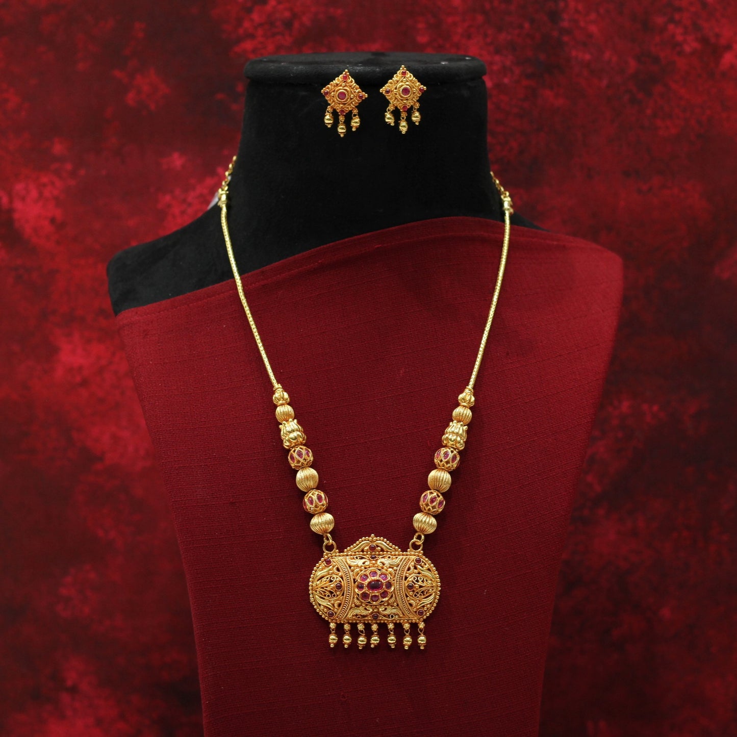 GHERU NECKLACE SET
