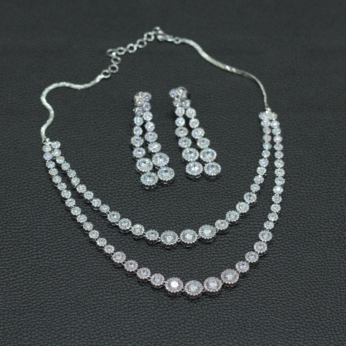 AD NECKLACE