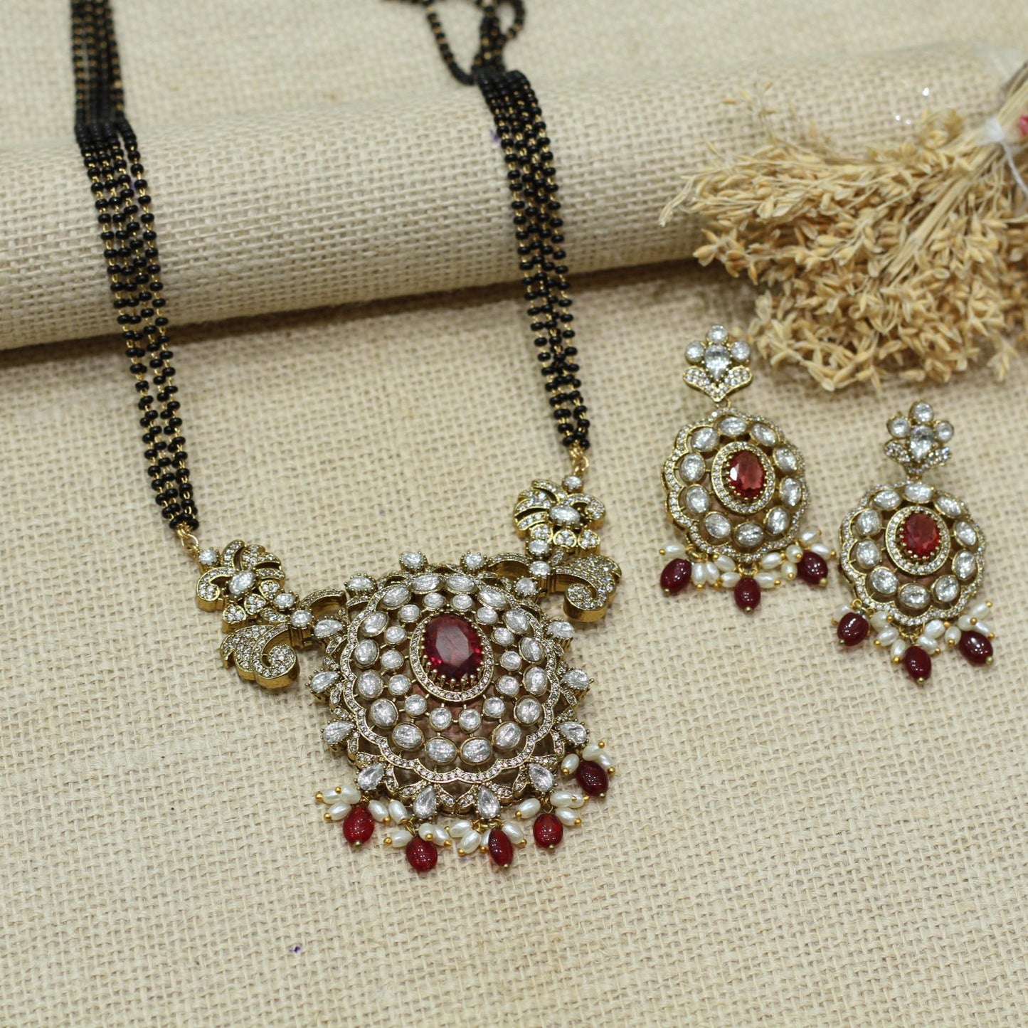 VICTORIEN MANGALSUTRA