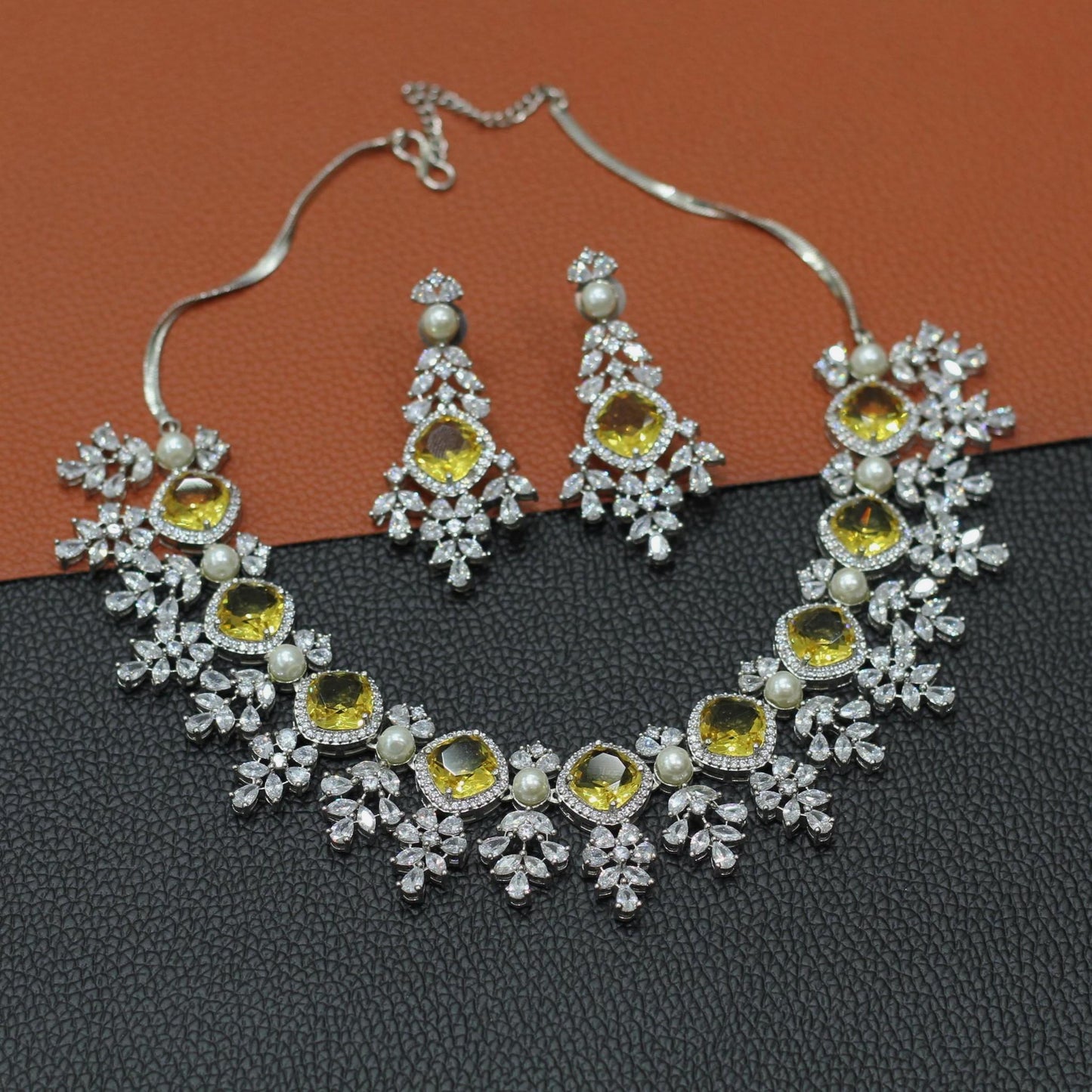 AD NECKLACE SET