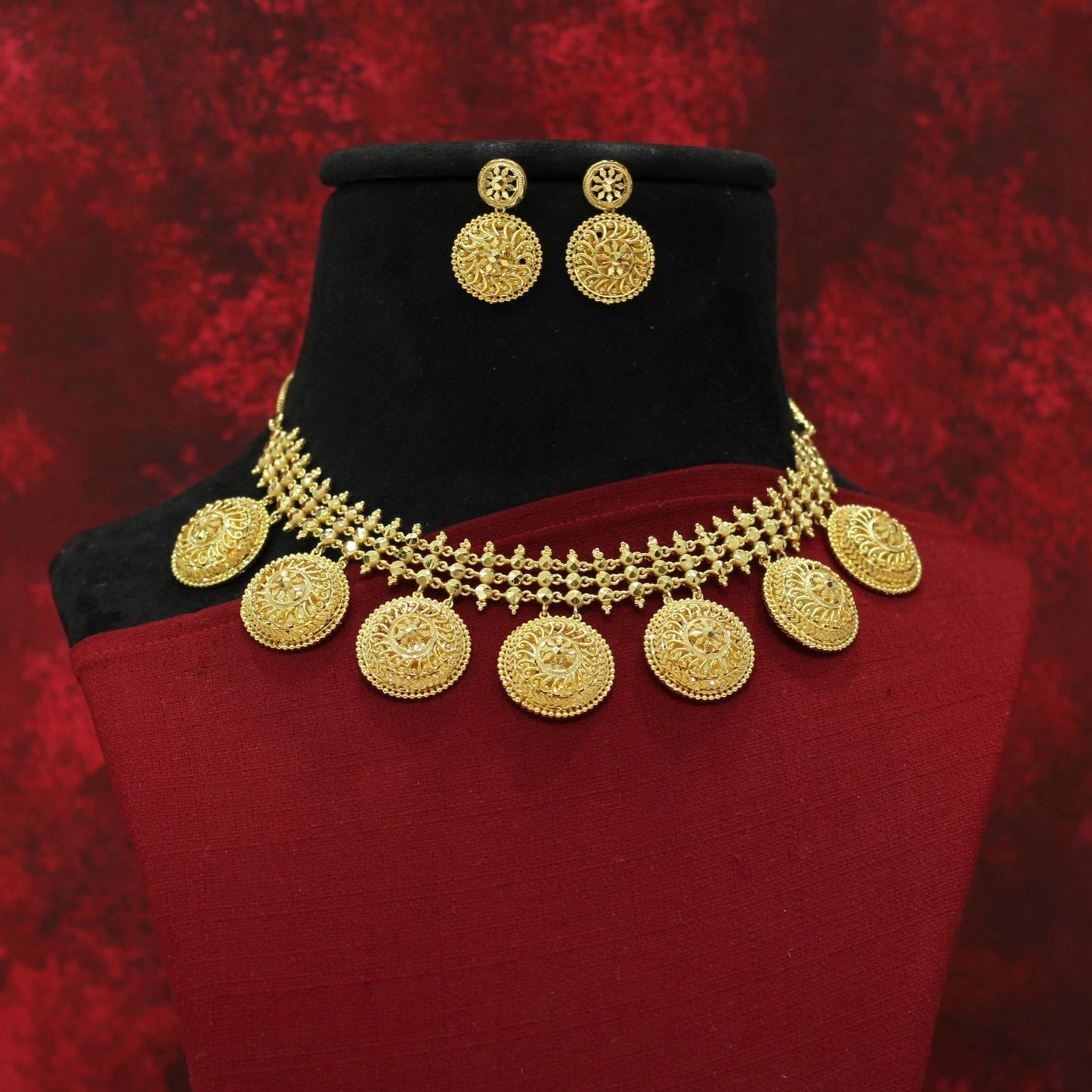 FORMING NECKLACE SET