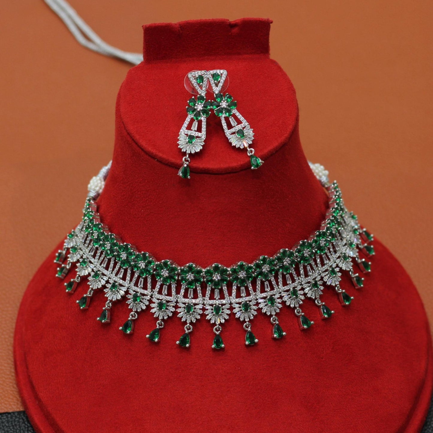 AD NECKLACE SET