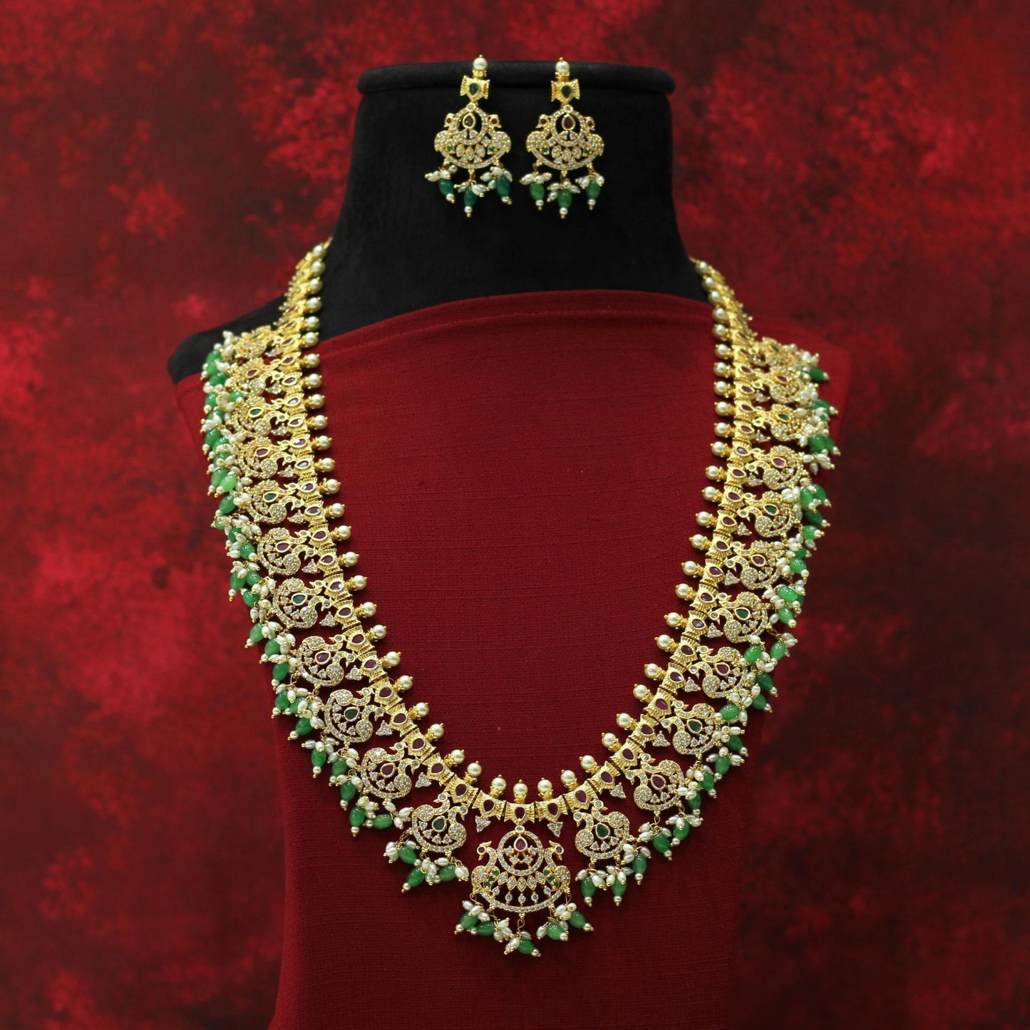 LONG NECKLACE