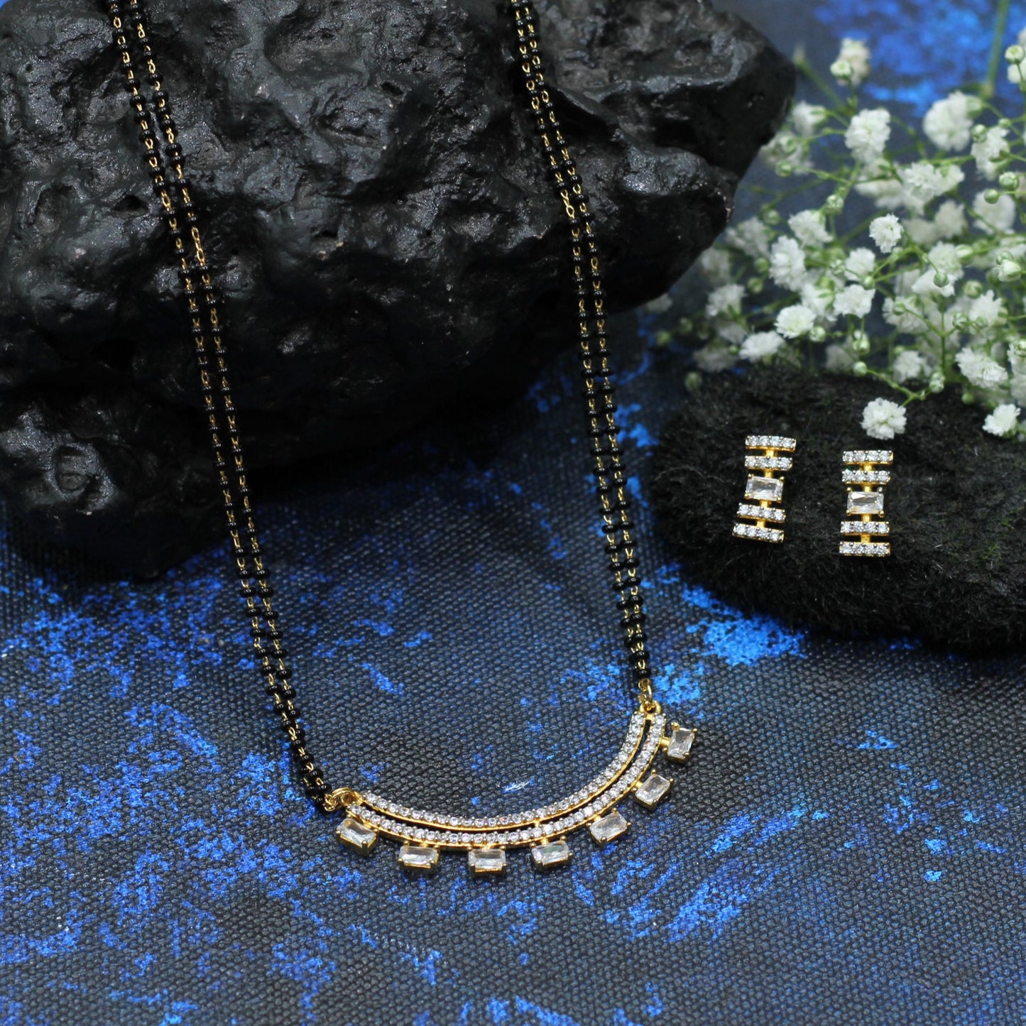 AD MANGALSUTRA SET