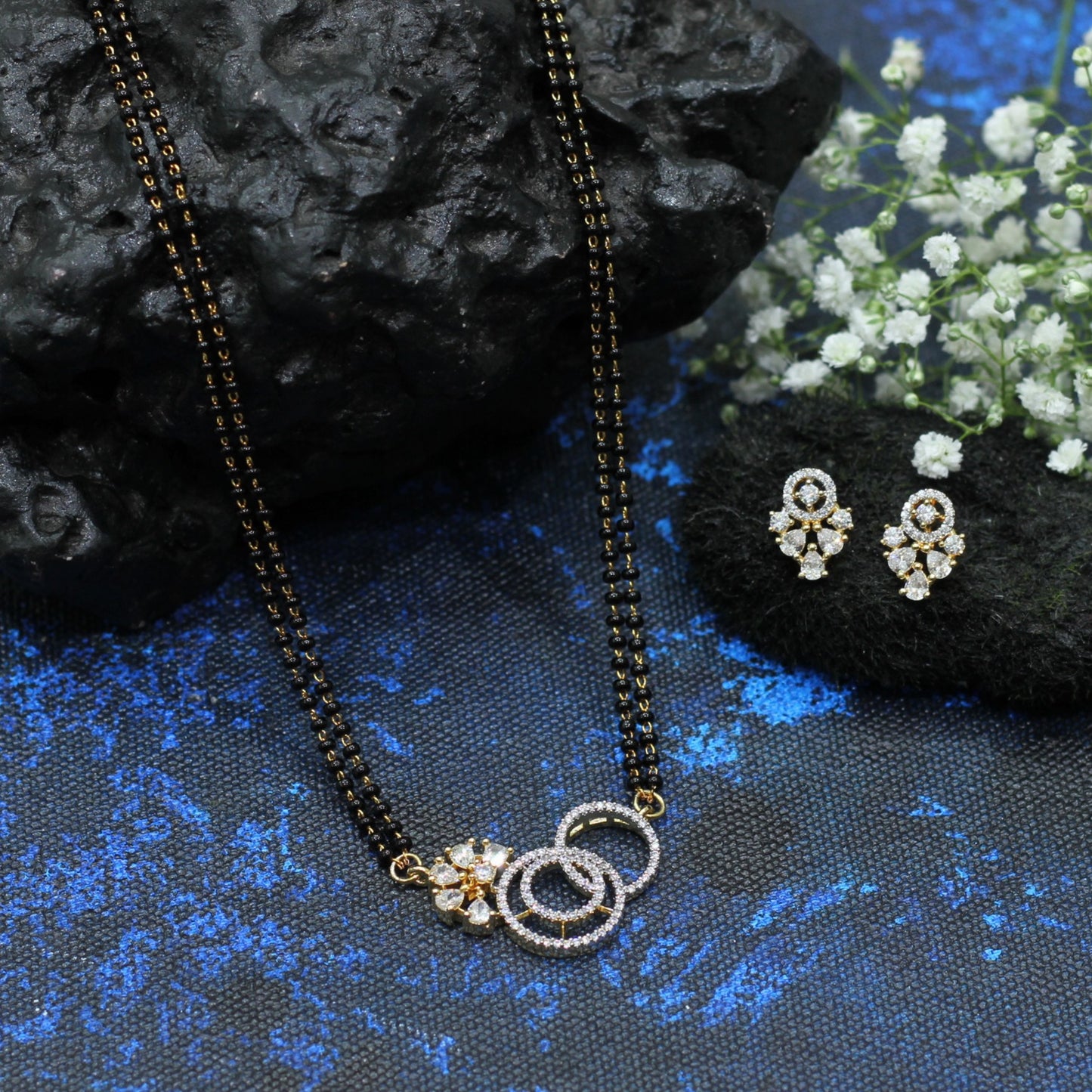 AD MANGALSUTRA SET
