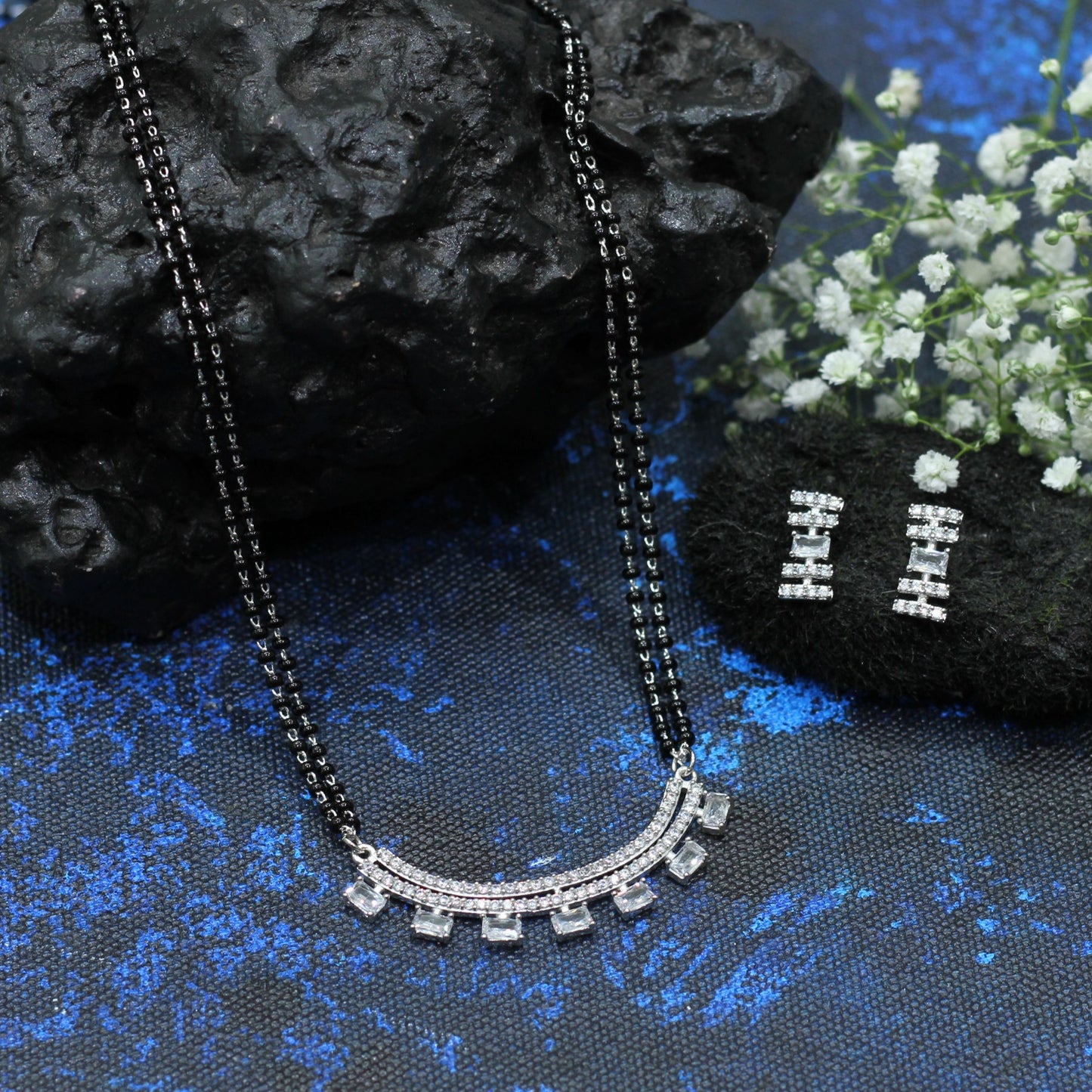 AD MANGALSUTRA SET
