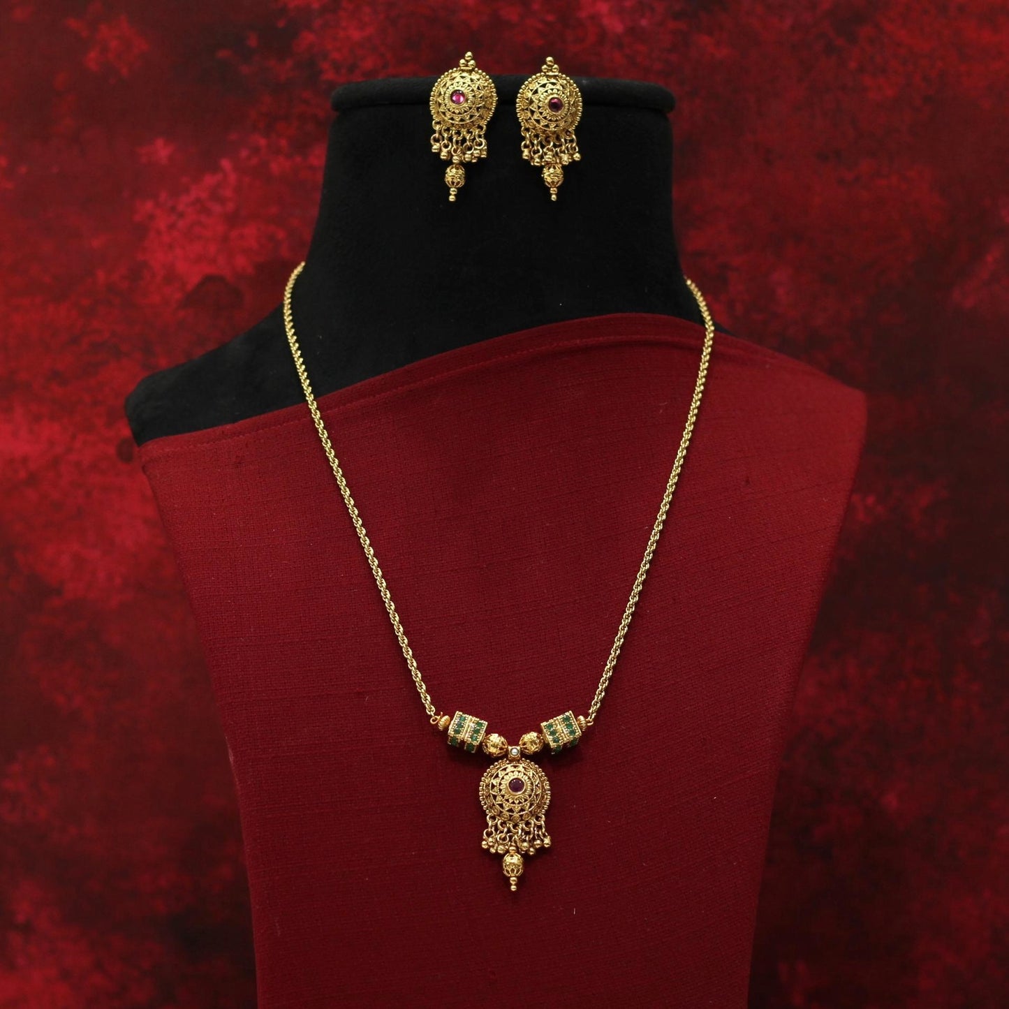 RAJWADI MATT NECKLACE SET