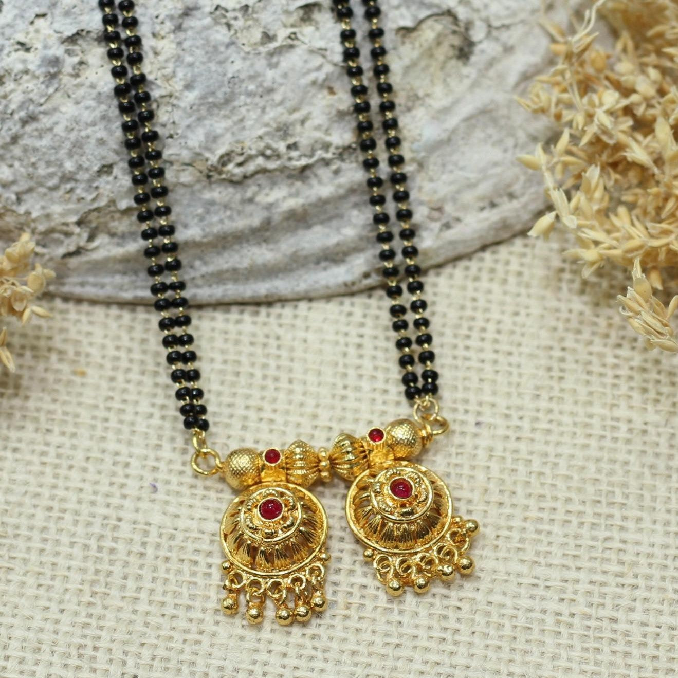 WATI MANGALSUTRA