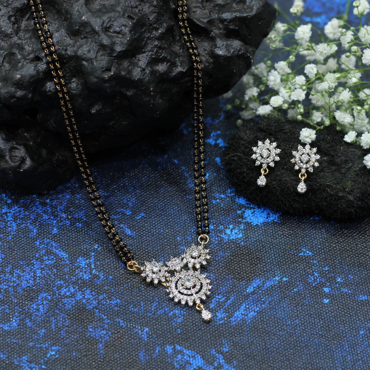 AD MANGALSUTRA SET